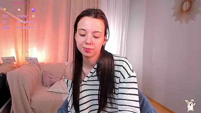 Snapshot of Goldy_Grace_ chatting on May 17, 2026, 4:14 pm Goldy Grace online show from May 17, 2026, 4:14 pm