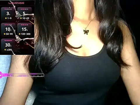 Snapshot of glowybekwa chatting on July 5, 2026, 6:48 pm glowybekwa online show from July 5, 2026, 6:48 pm