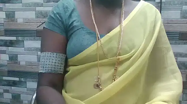 Snapshot of Hot_akshara chatting on December 5, 2024, 10:45 pm Hot akshara online show from December 5, 2024, 10:45 pm