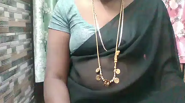 Snapshot of Hot_akshara chatting on December 15, 2024, 11:42 pm Hot akshara online show from December 15, 2024, 11:42 pm