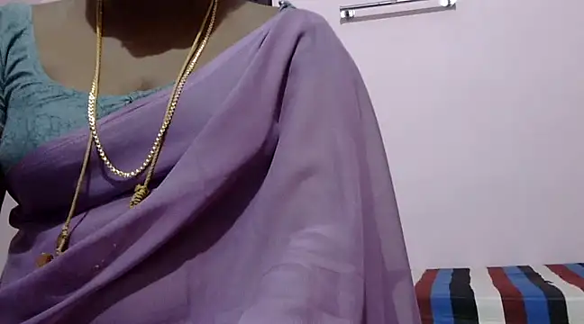 Snapshot of Hot_akshara chatting on March 2, 2025, 8:48 am Hot akshara online show from March 2, 2025, 8:48 am