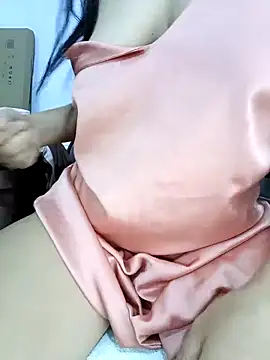 Snapshot of Leva_laddy chatting on March 2, 2026, 9:32 pm Leva laddy online show from March 2, 2026, 9:32 pm