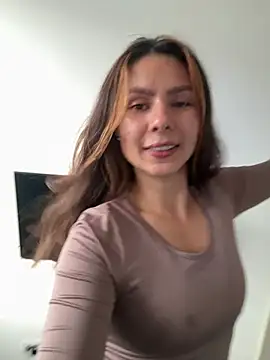 SofiaG  online show from February 4, 2026, 10:26 pm