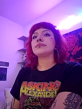 Snapshot of Sarah-Stoner chatting on June 25, 2026, 5:12 am Sarah-Stoner online show from June 25, 2026, 5:12 am