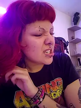 Snapshot of Sarah-Stoner chatting on June 30, 2026, 6:42 pm Sarah-Stoner online show from June 30, 2026, 6:42 pm