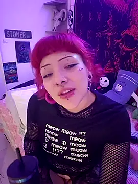 Snapshot of Sarah-Stoner chatting on July 7, 2026, 6:47 am Sarah-Stoner online show from July 7, 2026, 6:47 am