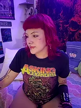 Snapshot of Sarah-Stoner chatting on July 17, 2026, 1:01 am Sarah-Stoner online show from July 17, 2026, 1:01 am