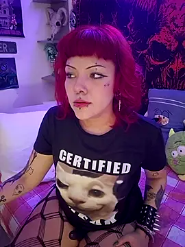 Snapshot of Sarah-Stoner chatting on July 18, 2026, 12:26 am Sarah-Stoner online show from July 18, 2026, 12:26 am