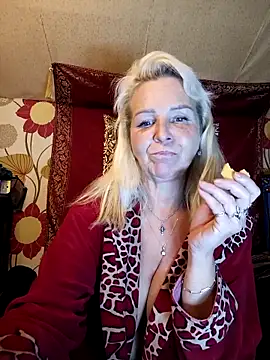 CassandraSandra44 online show from February 15, 2026, 7:54 pm