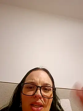 Jujuicy 97 online show from November 21, 2025, 6:45 am