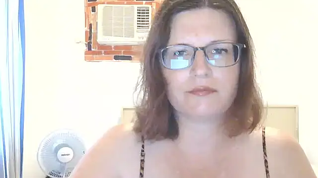 CrimsonMistress online show from April 19, 2026, 10:34 pm