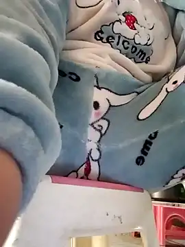 JasminePham online show from January 4, 2025, 4:01 am