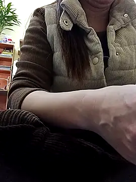 JasminePham online show from February 19, 2025, 7:28 am