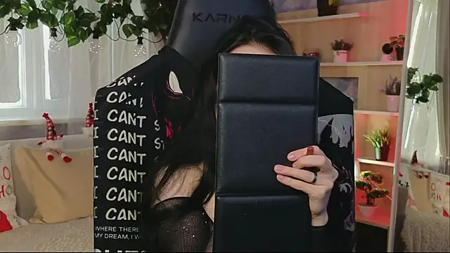 KiraLiLime online show from February 25, 2025, 1:06 pm