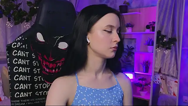 KiraLiLime online show from March 1, 2025, 7:37 pm