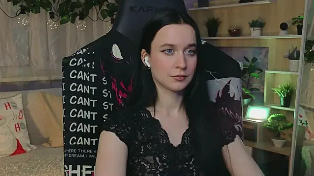 KiraLiLime online show from March 9, 2025, 9:36 pm