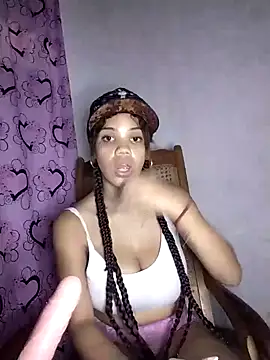 1CANDYLOVE online show from December 8, 2024, 3:43 am