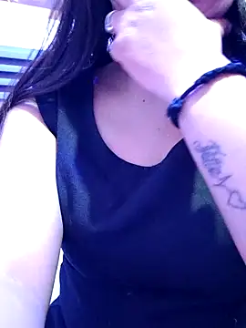 Snapshot of vadapavgirl chatting on November 1, 2025, 10:06 am vadapavgirl online show from November 1, 2025, 10:06 am