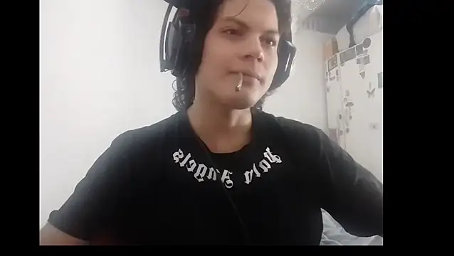 Xtrem3HARDxxx online show from November 22, 2025, 5:28 am