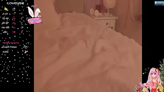 Snapshot of Blondecandie chatting on March 5, 2026, 4:58 pm Blondecandie online show from March 5, 2026, 4:58 pm