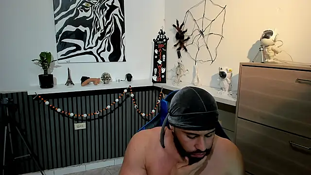 Daemon21 online show from November 10, 2025, 1:37 am