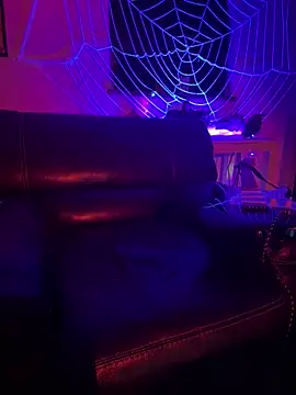 karrmmaa online show from September 16, 2025, 8:59 am