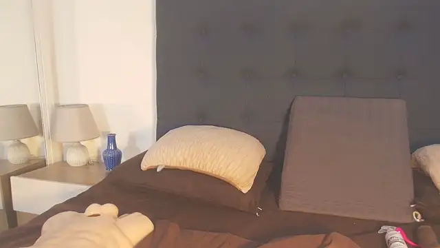 Snapshot of Evelonga_707 chatting on December 20, 2025, 7:10 pm Evelonga 707 online show from December 20, 2025, 7:10 pm