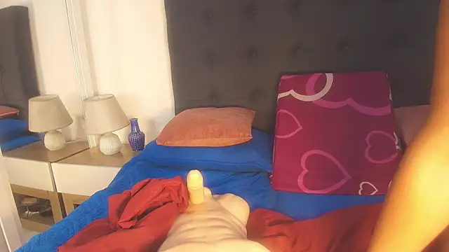 Snapshot of Evelonga_707 chatting on February 25, 2026, 7:12 pm Evelonga 707 online show from February 25, 2026, 7:12 pm