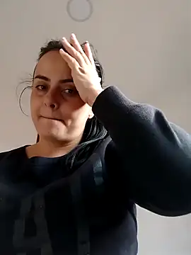 Im Amelia online show from February 18, 2025, 9:09 pm