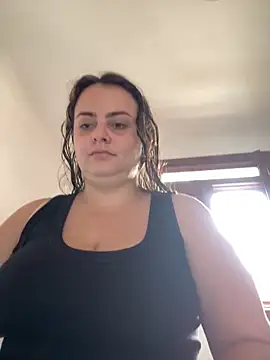 Im Amelia online show from April 13, 2026, 2:55 pm