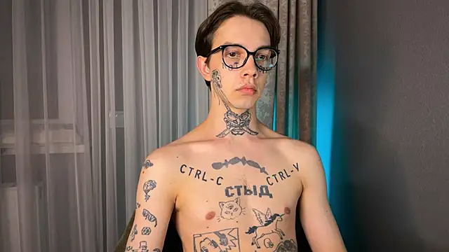 Snapshot of anahori__simon chatting on February 2, 2025, 8:08 pm anahori simon online show from February 2, 2025, 8:08 pm