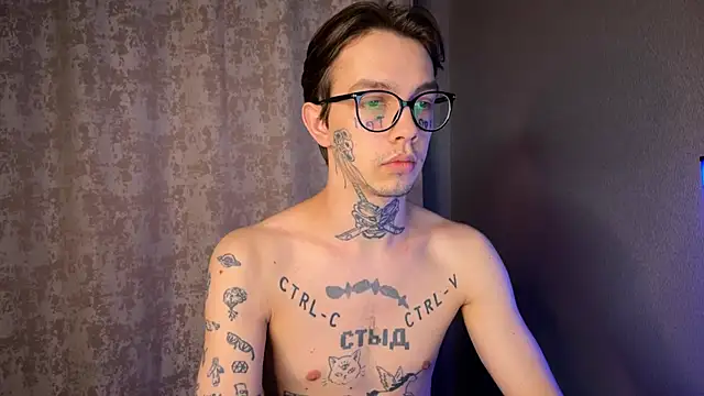 Snapshot of anahori__simon chatting on February 11, 2025, 1:31 am anahori simon online show from February 11, 2025, 1:31 am