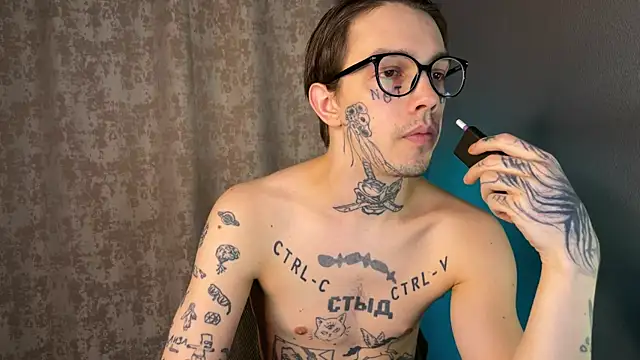 Snapshot of anahori__simon chatting on February 12, 2025, 9:54 pm anahori simon online show from February 12, 2025, 9:54 pm