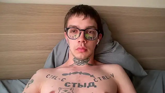 Snapshot of anahori__simon chatting on February 16, 2026, 11:56 pm anahori simon online show from February 16, 2026, 11:56 pm