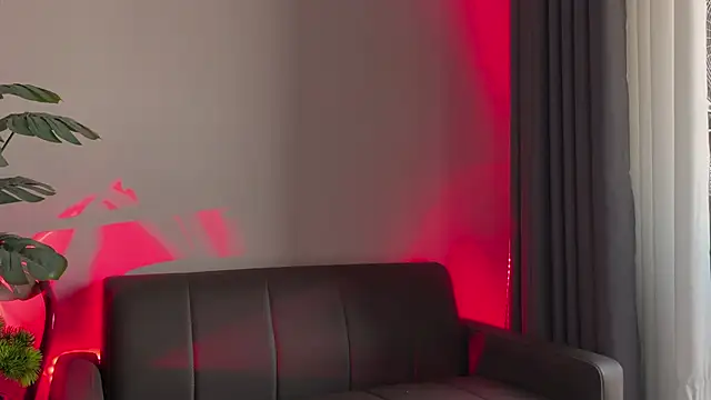 anahori  simon online show from April 12, 2026, 11:21 pm