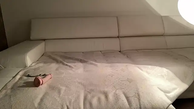 sexyLolia11 online show from October 6, 2025, 11:13 pm