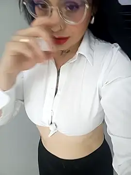 Snapshot of Elaanna_01 chatting on December 12, 2024, 5:59 pm Elaanna 01 online show from December 12, 2024, 5:59 pm