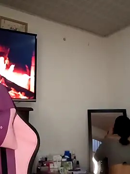 Lanna hott  online show from October 18, 2025, 11:11 am