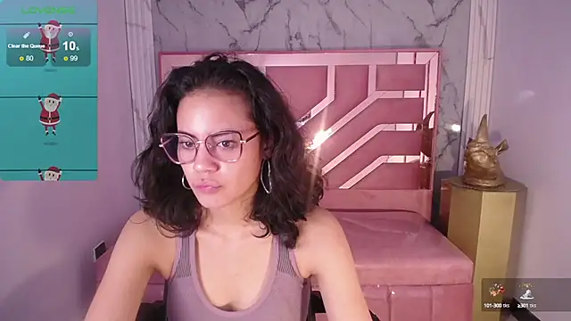 Snapshot of Tyna_ch chatting on December 11, 2024, 8:18 pm Tyna ch online show from December 11, 2024, 8:18 pm