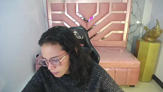 Snapshot of Tyna_ch chatting on February 11, 2025, 4:13 pm Tyna ch online show from February 11, 2025, 4:13 pm