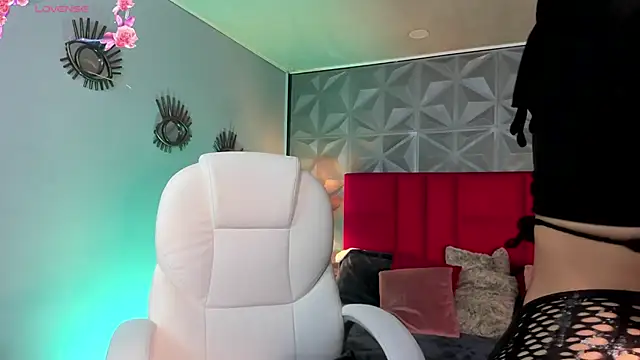 Valkiria ponce online show from December 28, 2024, 1:49 pm