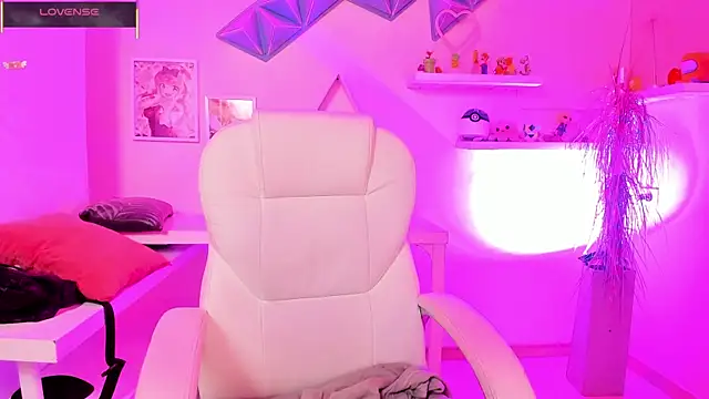 Valkiria ponce online show from September 11, 2025, 4:01 am