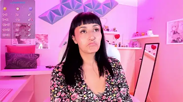 Valkiria ponce online show from April 10, 2026, 4:39 am