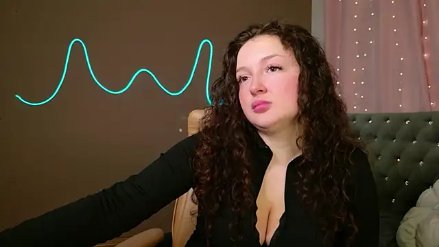 Snapshot of GloriNichols chatting on October 24, 2025, 8:00 am GloriNichols online show from October 24, 2025, 8:00 am