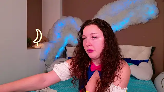 Snapshot of GloriNichols chatting on October 27, 2025, 7:12 am GloriNichols online show from October 27, 2025, 7:12 am