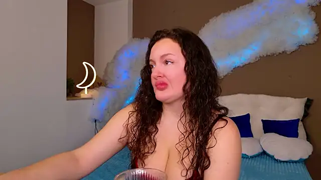 Snapshot of GloriNichols chatting on November 9, 2025, 8:23 am GloriNichols online show from November 9, 2025, 8:23 am