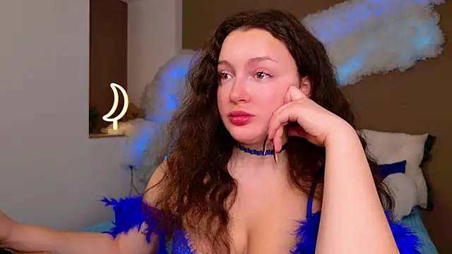 Snapshot of GloriNichols chatting on November 14, 2025, 6:34 am GloriNichols online show from November 14, 2025, 6:34 am