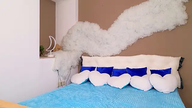 Snapshot of GloriNichols chatting on November 15, 2025, 6:22 am GloriNichols online show from November 15, 2025, 6:22 am