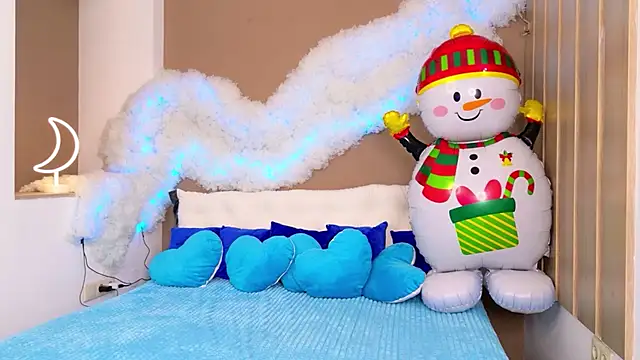 Snapshot of GloriNichols chatting on December 2, 2025, 6:30 am GloriNichols online show from December 2, 2025, 6:30 am