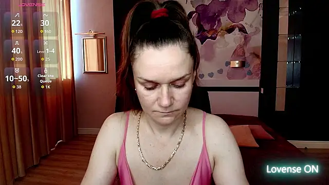 AriaGray online show from February 19, 2026, 1:07 pm